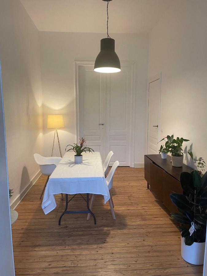 Charming Room In Eu District ブリュッセル エクステリア 写真