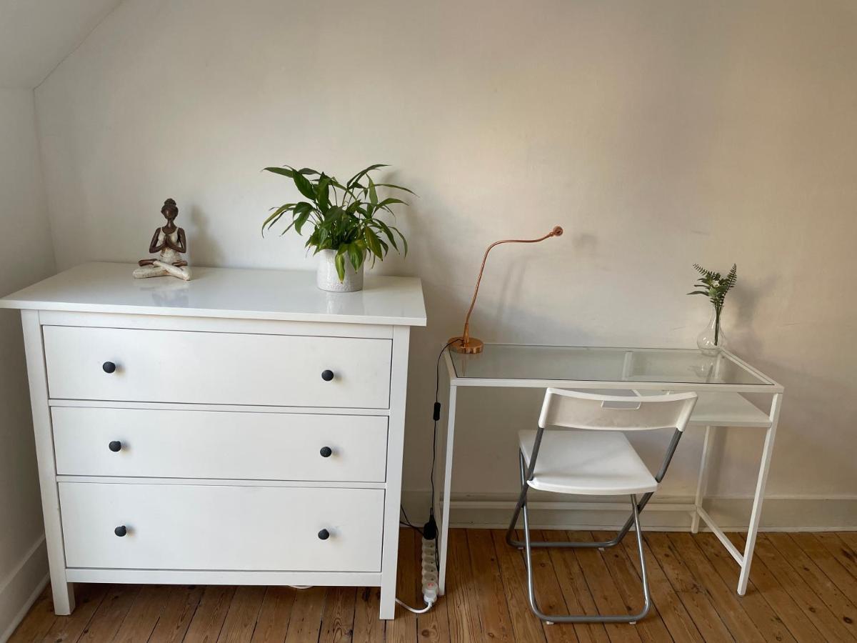 Charming Room In Eu District ブリュッセル エクステリア 写真