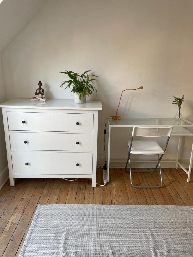 Charming Room In Eu District ブリュッセル エクステリア 写真